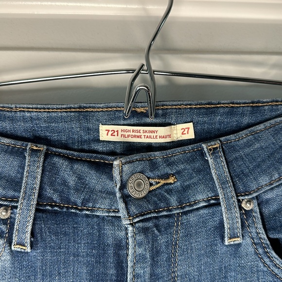 Levi’s high rise skinny - Picture 2 of 3